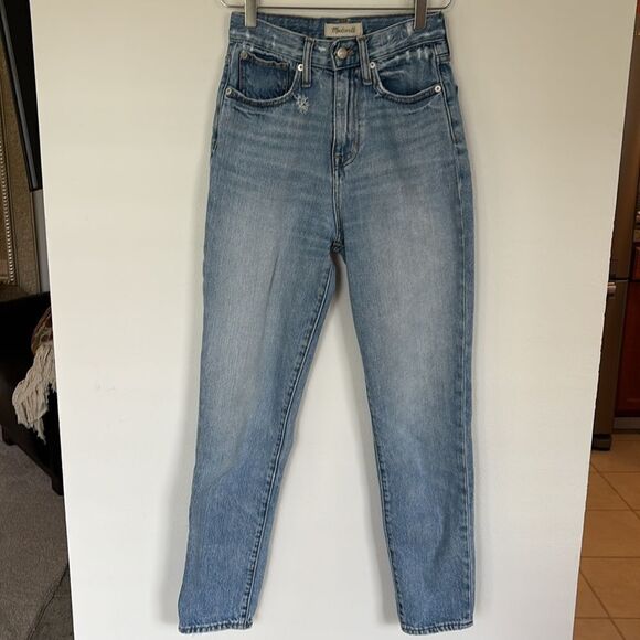 Madewell The Mom Jean High Rise Distressed Size 23T Tall - Picture 2 of 11